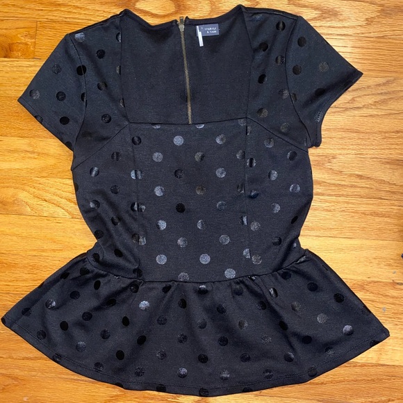 Urban Outfitters Black Polka Dot Short Sleeve Top Women’s Small - Picture 1 of 2